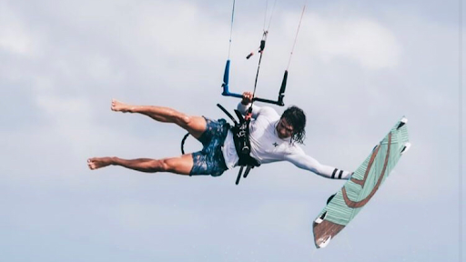 Sian Kite | Kitesurfing & Surf lessons Tulum