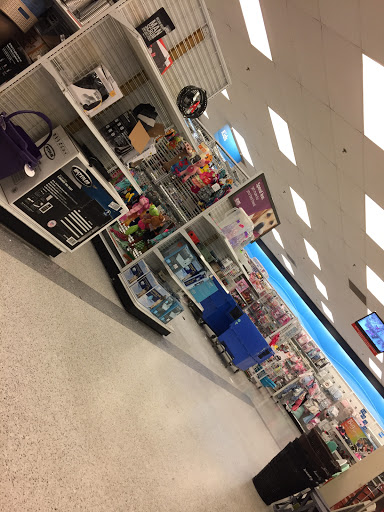 Clothing Store «Ross Dress for Less», reviews and photos, 10261 River Marsh Dr, Jacksonville, FL 32246, USA
