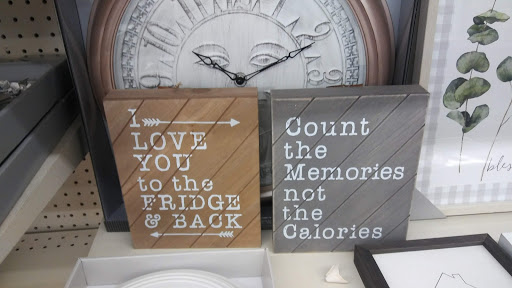 Discount Store «Big Lots», reviews and photos, 3410 Glendale Ave, Toledo, OH 43614, USA