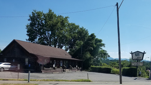 Comic Book Store «B & D Comic Shop», reviews and photos, 802 Elm Ave, Roanoke, VA 24016, USA