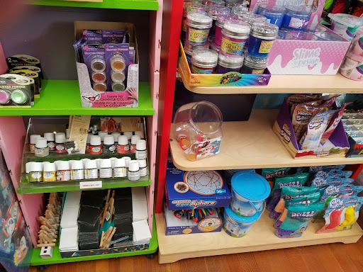 Toy Store «Spunky Skunk», reviews and photos, 344 N Franklin St, Fort Bragg, CA 95437, USA