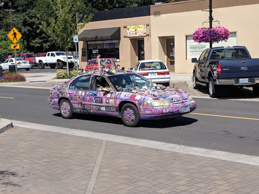 Grocery Store «Harvest Market Estacada», reviews and photos, 280 N Broadway St, Estacada, OR 97023, USA