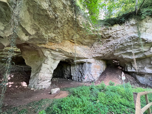 Grotte de la Falouse à Belleray