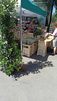 Boutique fleuriste à Paris