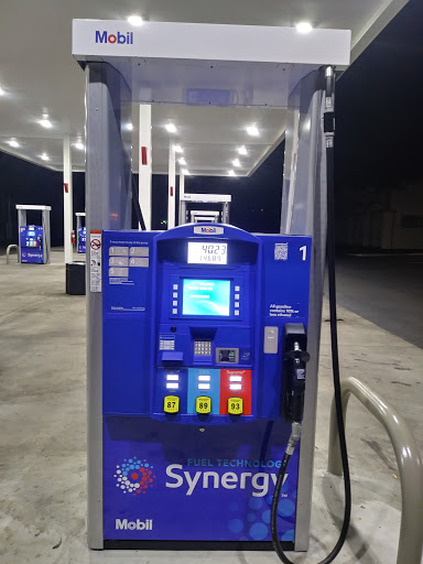 Gas Station «Mobil», reviews and photos, 16055 FL-52 #201, Land O Lakes, FL 34638, USA