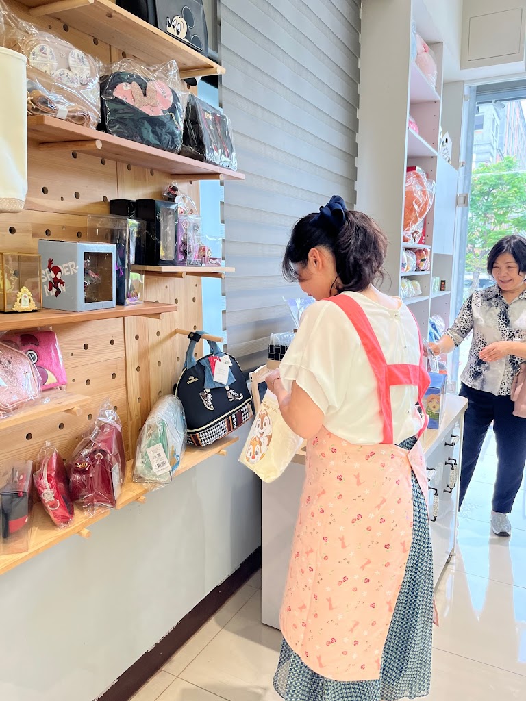 嵩禾茶坊&雲購日貨 的照片