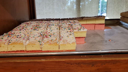 Grocery Store «Juarez Baking», reviews and photos, 1068 N Waco Ave, Wichita, KS 67203, USA