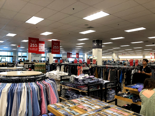 Department Store «Nordstrom Rack Buckhead Station», reviews and photos, 3495 Buckhead Loop NE, Atlanta, GA 30326, USA