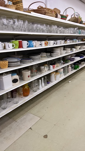 Thrift Store «Village Discount Outlet Store 12», reviews and photos, 4635 N Elston Ave, Chicago, IL 60630, USA