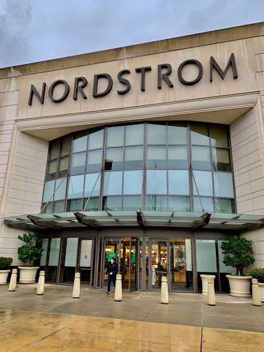 Department Store «Nordstrom Alderwood Mall», reviews and photos, 3200 184th St SW, Lynnwood, WA 98037, USA
