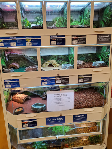 Pet Supply Store «PetSmart», reviews and photos, 976 IL-59, Aurora, IL 60504, USA