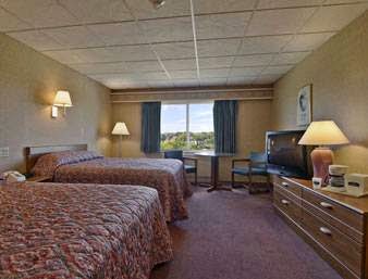 Hotel «Howard Johnson Closest to the Falls and Casino», reviews and photos, 454 Main St, Niagara Falls, NY 14301, USA