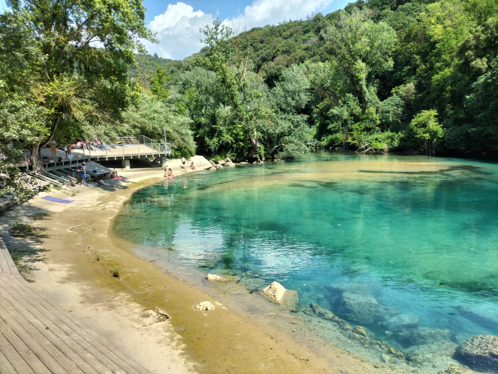 Photo de Mole di Narni Beach - bon endroit convivial pour les animaux de compagnie pour les vacances