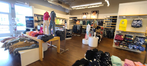 Clothing Store «Gap Outlet», reviews and photos, 8225 Vineland Ave, Orlando, FL 32821, USA