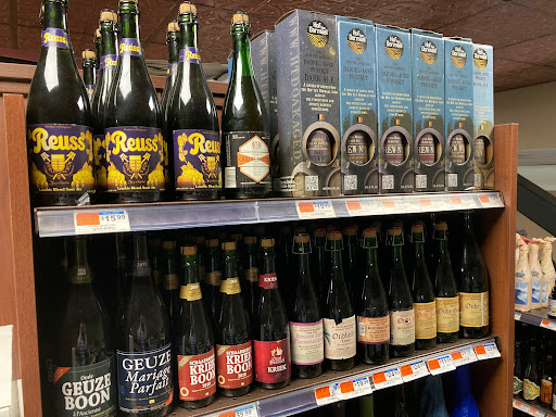 Grocery Store «DeCicco & Sons», reviews and photos, 17 Maple Ave, Armonk, NY 10504, USA