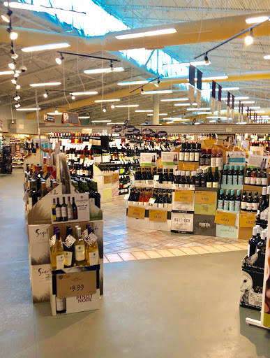 Grocery Store «D & W Fresh Market», reviews and photos, 50 Douglas Ave, Holland, MI 49424, USA