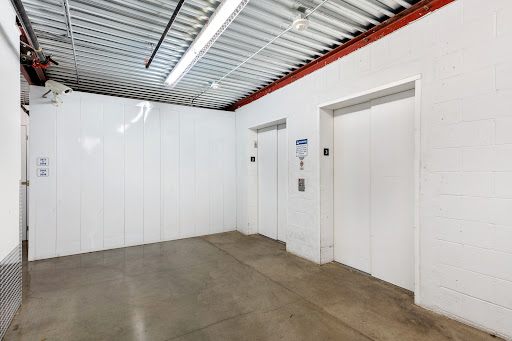 Self-Storage Facility «Storage Etc. Woodland Hills», reviews and photos, 6030 Canoga Ave, Woodland Hills, CA 91367, USA