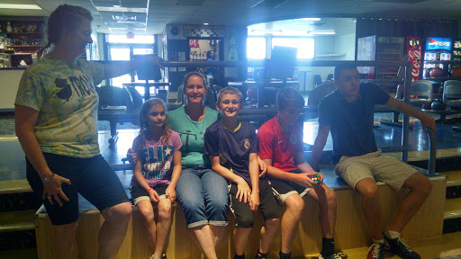 Bowling Alley «Pike Lanes Bowling Inc», reviews and photos, 121 2nd St Pike, Southampton, PA 18966, USA