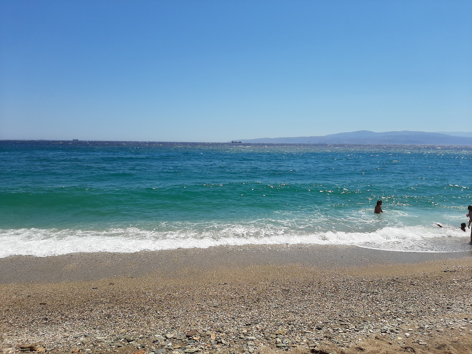 Fotografie cu Potami 2 beach cu golful spațios