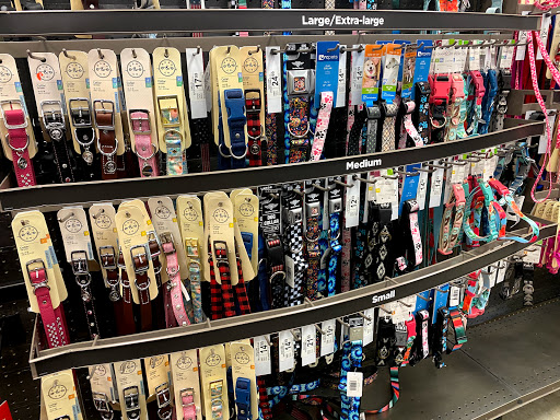 Pet Supply Store «Unleashed by Petco», reviews and photos, 520 S 23rd St, Philadelphia, PA 19146, USA