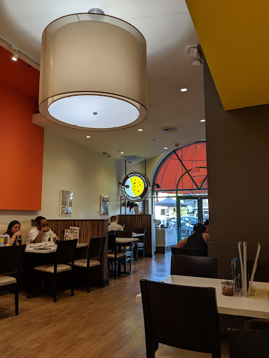 Shopping Mall «Brentwood Place Shopping Center», reviews and photos, 12019 Wilshire Blvd, Los Angeles, CA 90049, USA