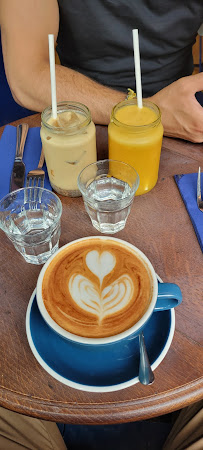 Cappuccino du Restaurant brunch Kozy Notre Dame- All day Brunch & Coffee à Paris - n°19