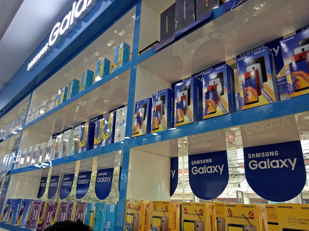 Samsung Outlet Mobile Zone Display