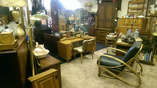 Shade Tree Furniture & Antiques image 3