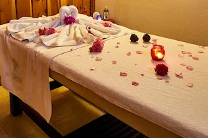 Relax Hub Beauty and Massage Spa image