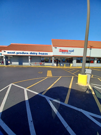 Grocery Store «Save-A-Lot», reviews and photos, 332 W Ardice Ave, Eustis, FL 32726, USA