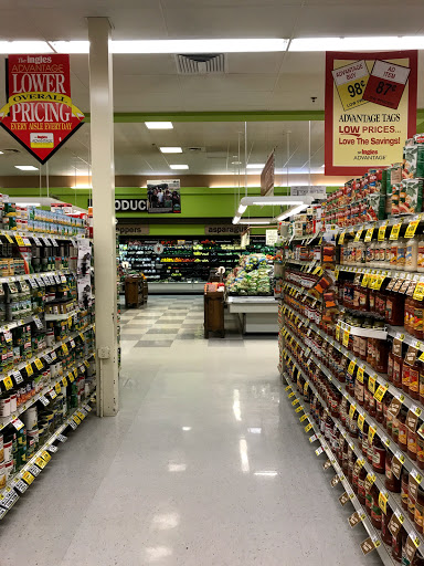 Grocery Store «Ingles Markets», reviews and photos, 194 at Vale Rd, Newland, NC 28657, USA