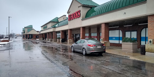 Clothing Store «Ross Dress for Less», reviews and photos, 1316 Butterfield Rd, Downers Grove, IL 60515, USA