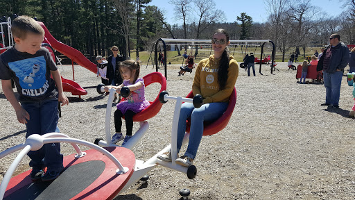 Golf Course «Amesbury Pines Disc Golf Course», reviews and photos, Highland St, Amesbury, MA 01913, USA