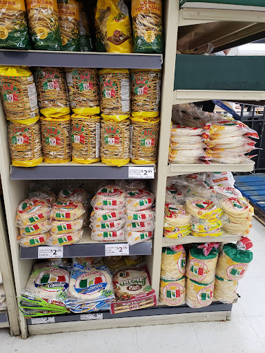 Grocery Store «Save-A-Lot», reviews and photos, 1687 E Hinson Ave, Haines City, FL 33844, USA