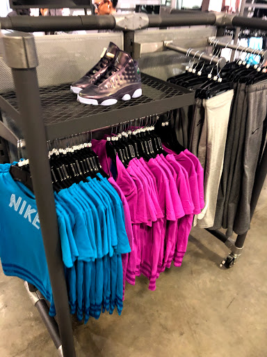 Sporting Goods Store «Nike Factory Store», reviews and photos, 20 Killingworth Tpke #155, Clinton, CT 06413, USA