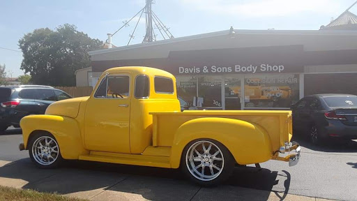 Auto Body Shop «Davis & Sons Body Shop», reviews and photos, 304 Gordon Ave, Bowling Green, KY 42101, USA
