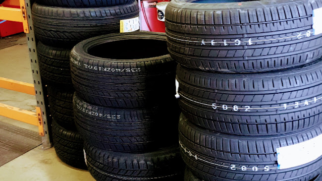 Your Tyres And Autocare Ltd - Tire shop