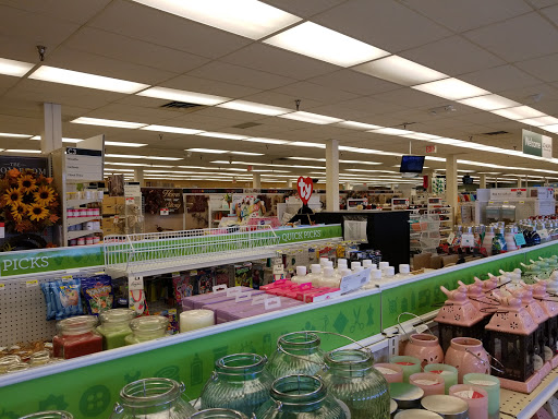Fabric Store «Jo-Ann Fabrics and Crafts», reviews and photos, 49 Topsham Fair Mall Rd Ste 17, Topsham, ME 04086, USA