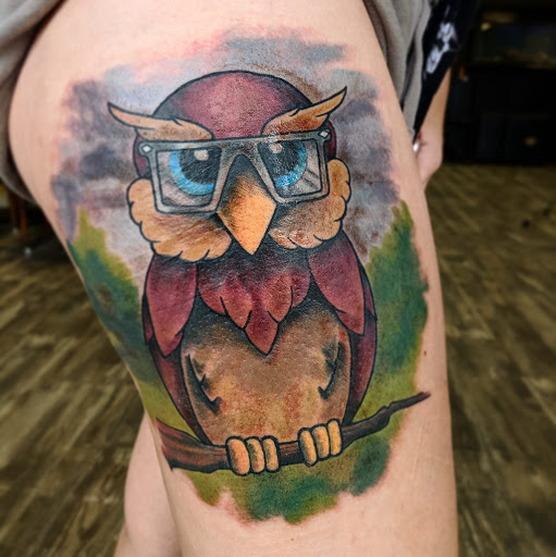 Explore collarbone tattoo ideas for men, creative tattoo ideas in Springfield, available at To the nines tattoo