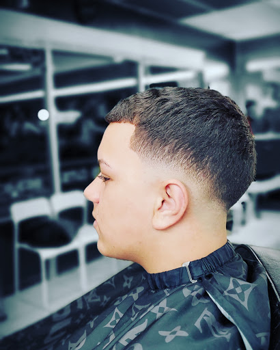 Barber Shop «New Era Barber Shop», reviews and photos, 405 Magnolia Ave, Auburndale, FL 33823, USA