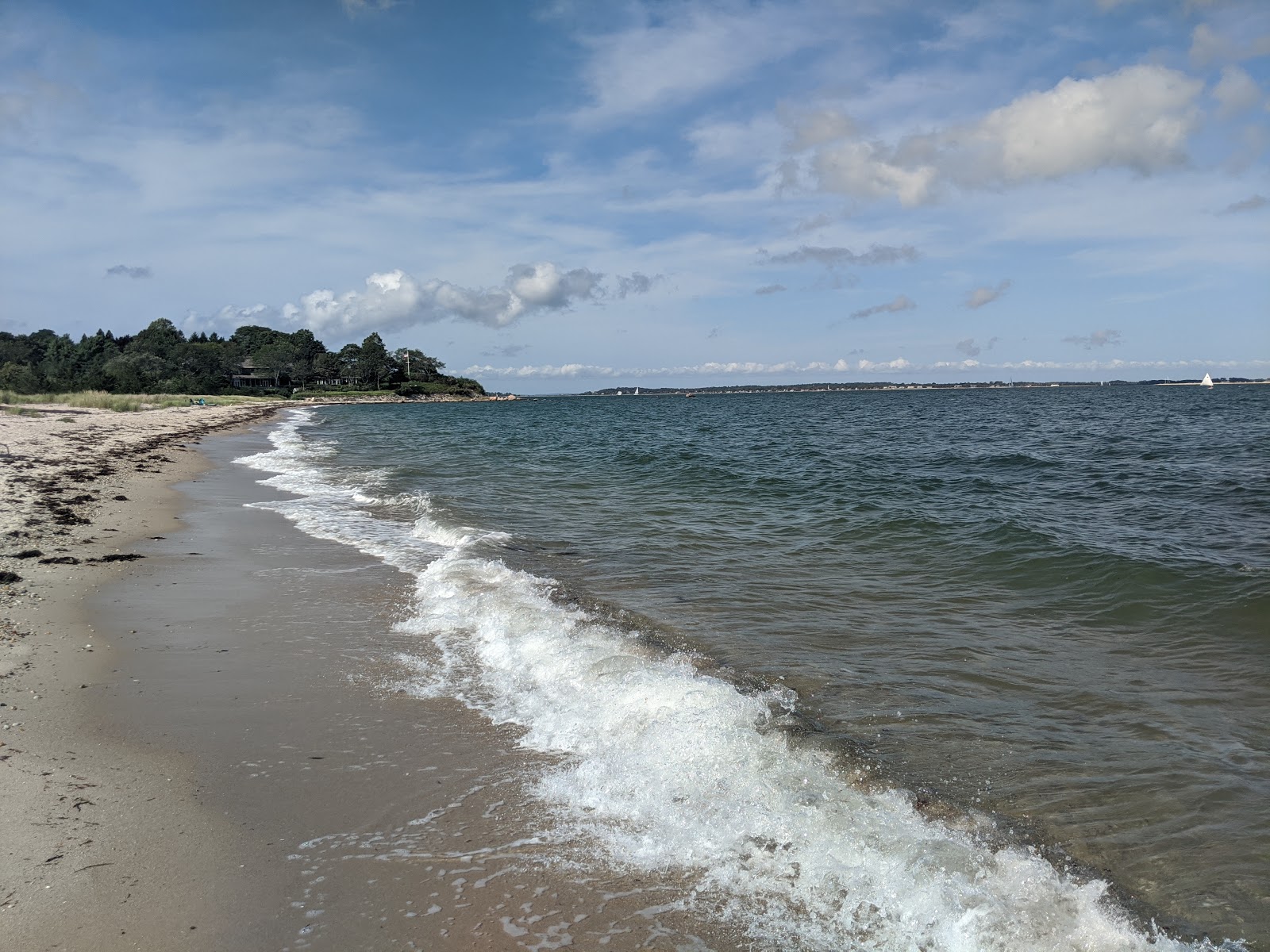 Foto von Menhaden Lane Beach mit beiger sand Oberfläche