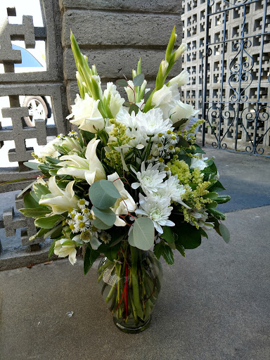 Florist «Village Flowers & Gifts», reviews and photos, 527 W Lodi Ave, Lodi, CA 95242, USA