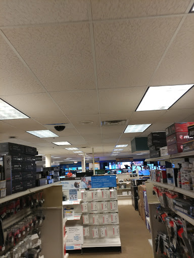 Computer Store «Micro Center», reviews and photos, 11755 Mosteller Rd, Sharonville, OH 45241, USA