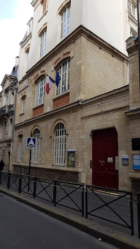 École maternelle École maternelle Saussure Paris