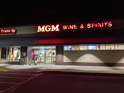 Liquor Store «MGM Wine & Spirits», reviews and photos, 4795 County Rd 101, Minnetonka, MN 55345, USA