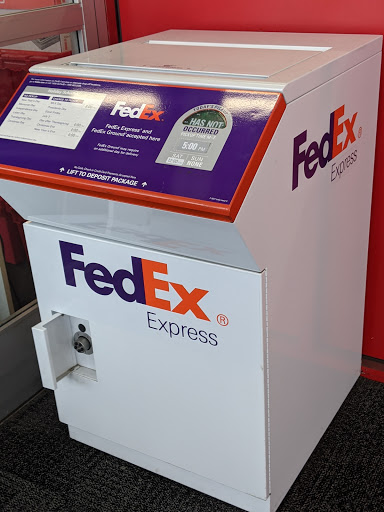 Office Supply Store «Staples», reviews and photos, 1129 Riverdale St, West Springfield, MA 01089, USA