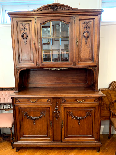 Antique Furniture Store «Every Now & Then Antique Furniture Mall», reviews and photos, 430 W Benson St, Cincinnati, OH 45215, USA