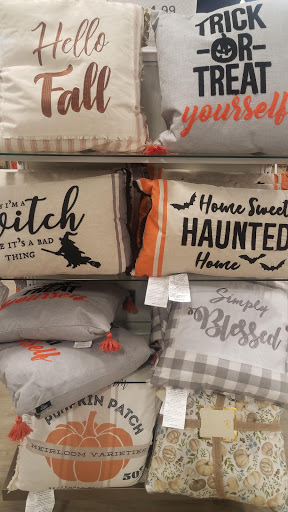 Department Store «Marshalls», reviews and photos, 11239 Ventura Blvd, Studio City, CA 91604, USA