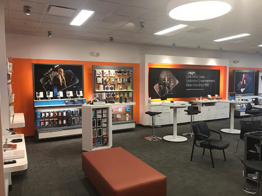 Cell Phone Store «Spring Mobile AT&T Authorized Retailer», reviews and photos, 1095 Kennedy Rd #7a, Windsor, CT 06095, USA