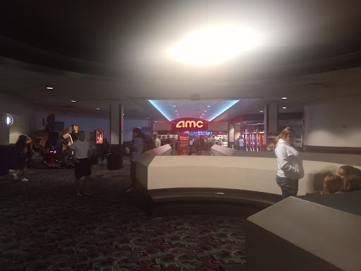 Movie Theater «AMC Classic Merchants Crossing 16», reviews and photos, 15201 N Cleveland Ave, North Fort Myers, FL 33903, USA
